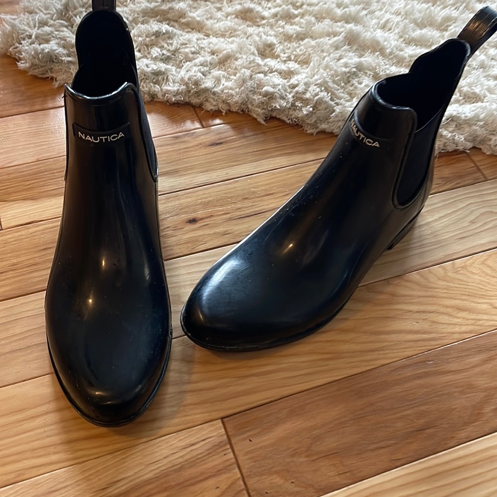 Nautica Chelsea boots size 10